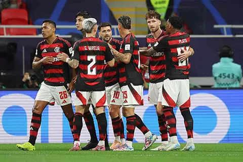 باريس سان جيرمان ضد فلامنجو.. موعد نهائي كأس إنتركونتيننتال 2025 